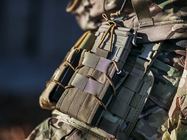 Modular Padded Drop Leg Panel di 8FIELDS