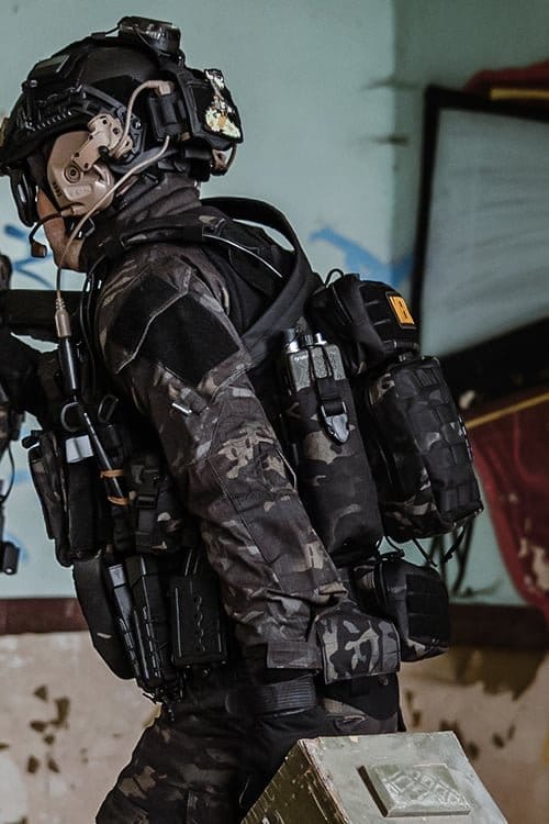 PRC-152 Dummy Radio Case di FMA