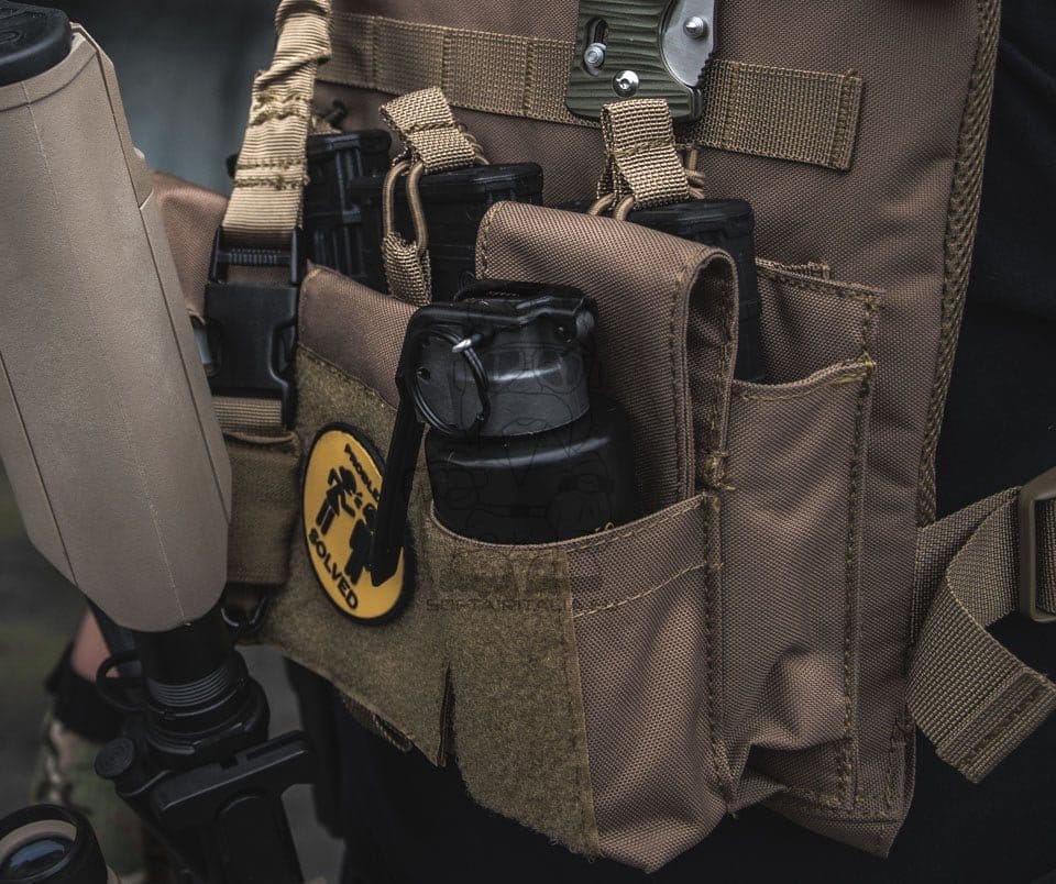 1-Point Bungee Sling con attacco MOLLE di 8FIELDS
