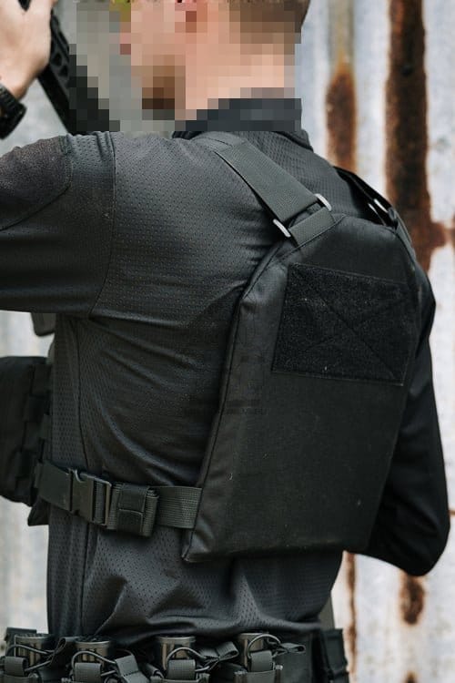 Gilet Tattico con Inserti Balistici Finti di 8FIELDS