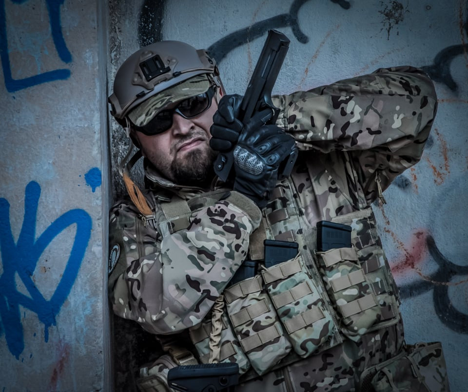 Open Top Triple 7.62x39 AK Mag Pouch di 8FIELDS