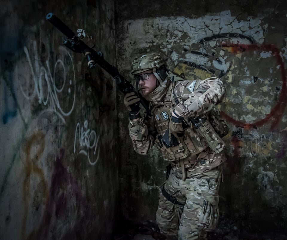 Triple Stacker M4/M16 Mag Pouch di 8FIELDS