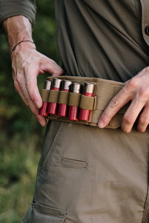 Simple 5rd Shotgun Shell Carrier di 8FIELDS