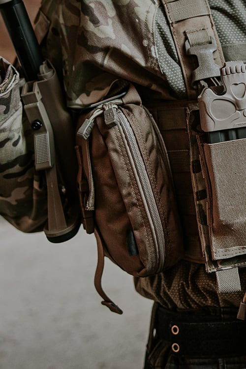 EMT Pouch Coyote di 8FIELDS