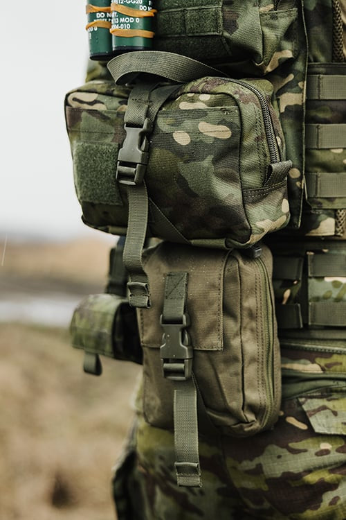 EMT Pouch - Olive di 8FIELDS