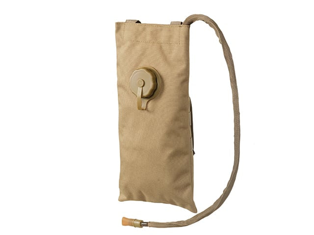 MOLLE Hydration Carrier con Sacca da 2L di 8FIELDS