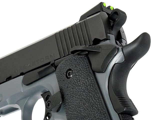 Pistola R32 Darkstorm di ARMY ARMAMENT