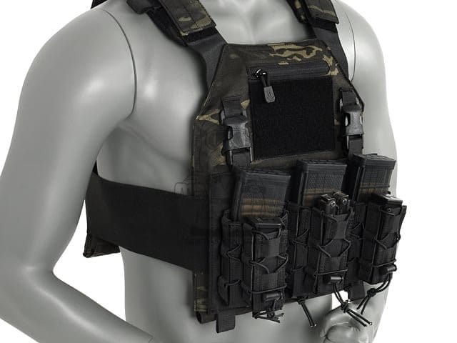 Buckle Up Speed Triple Mag Pouch Multicamo di 8FIELDS