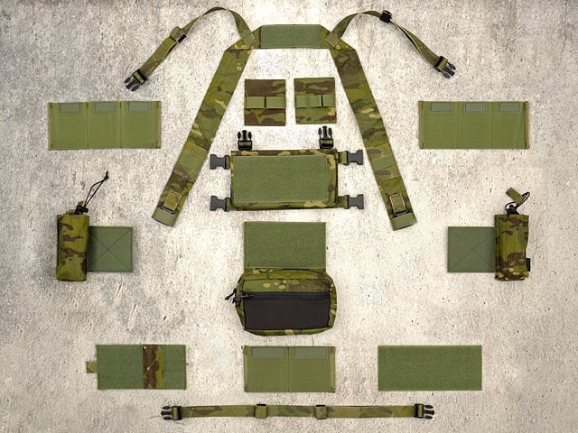 Micro MK3 Chest Rig - Coyote Brown di EMERSONGEAR