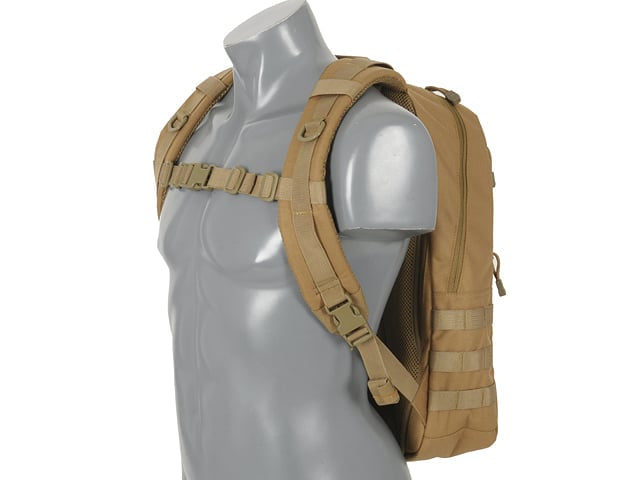 Zaino Tattico EXPLORADOR 15L Coyote di 8FIELDS