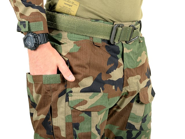 Combat Uniform Gen2 (M Size) - Woodland di EMERSONGEAR