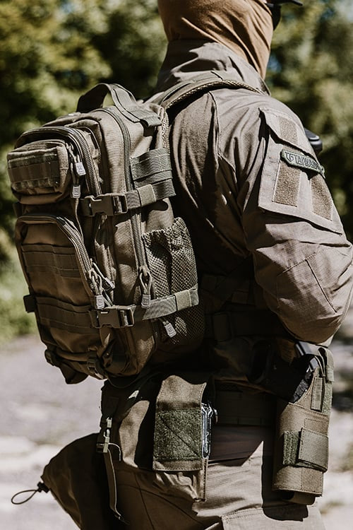 Rigid Combat Belt MOLLE (L) - Olive di 8FIELDS