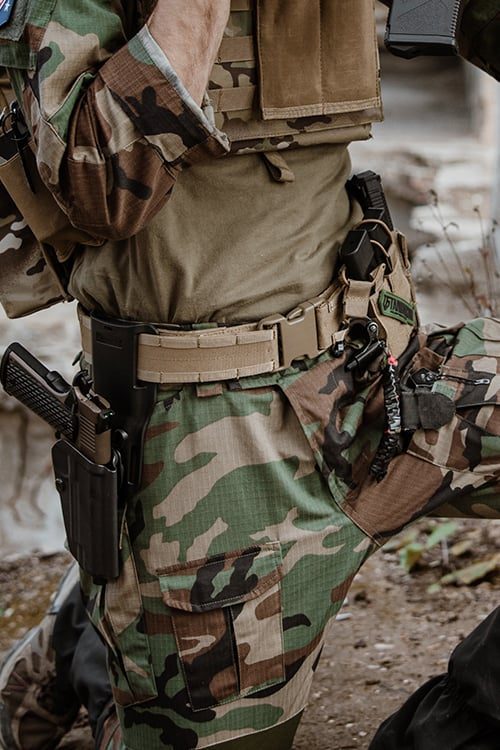 Rigid Combat Belt MOLLE (XL) - Coyote di 8FIELDS