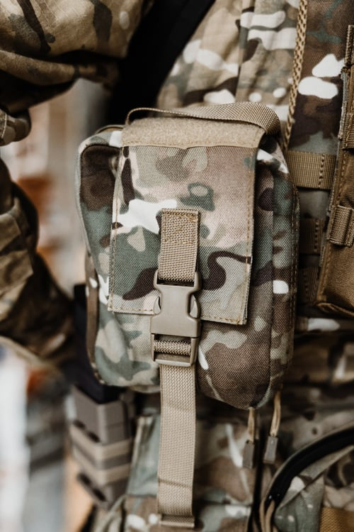 EMT Pouch Multicamo di 8FIELDS