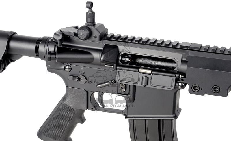 Fucile Gas Blow-Back M4/AR15 di GOLDEN EAGLE