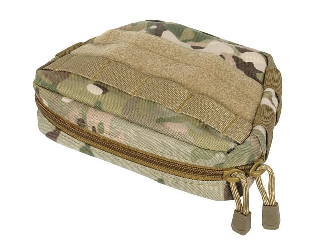 Drop Down Under Zip Pouch Multicamo di 8FIELDS