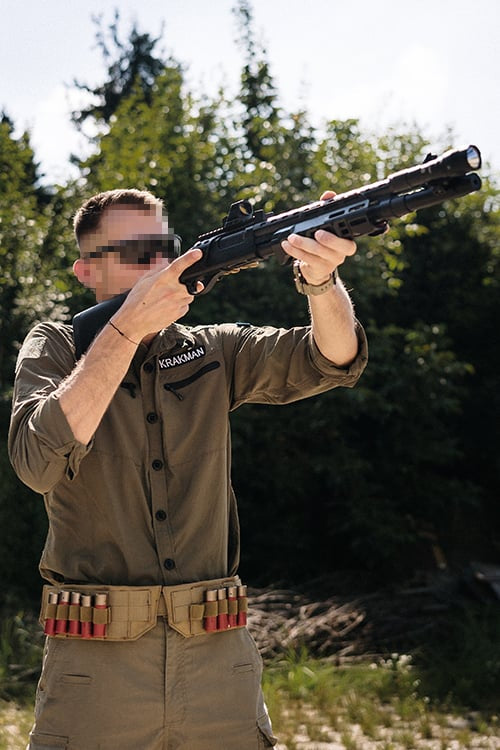 Replica Shotgun M870 di EMG