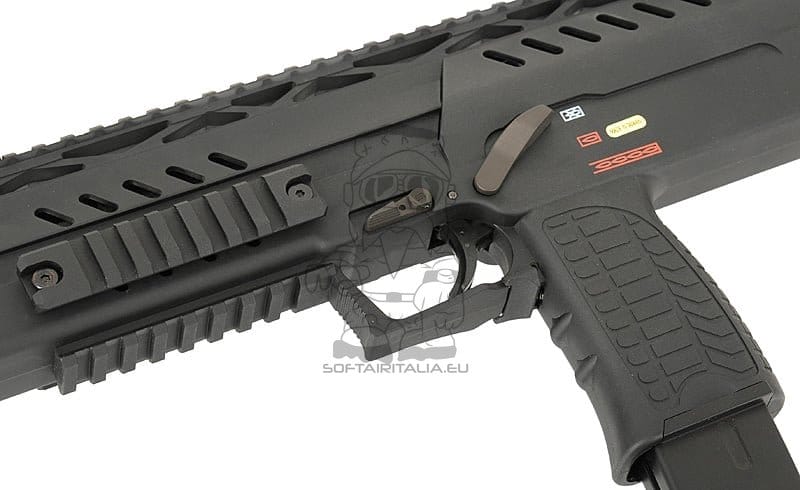 Replica SMG8 Black di WE