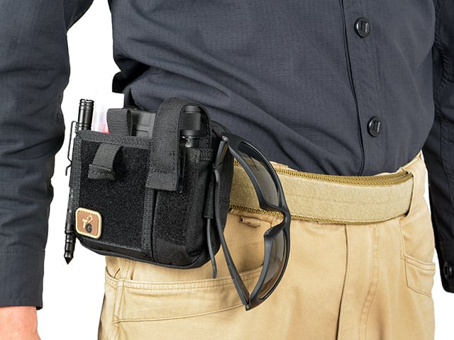 Admin Pouch Nera di 8FIELDS