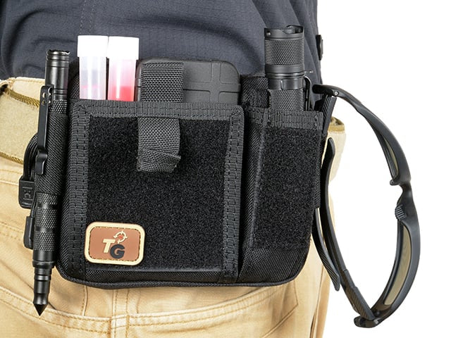 Admin Pouch Coyote di 8FIELDS