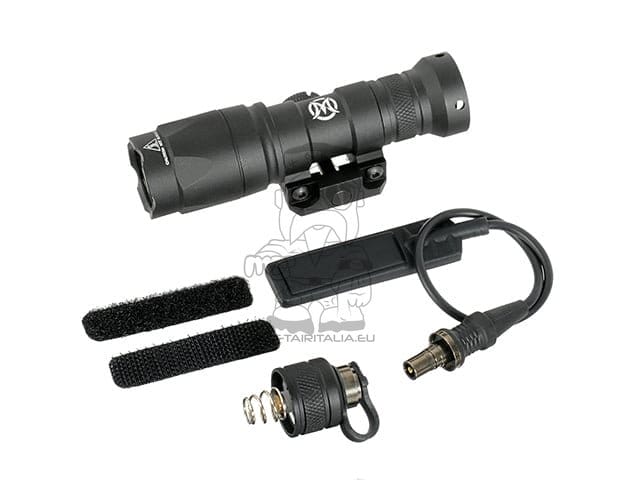 Torcia Tactical M300A Mini Scout 280lm di WADSN