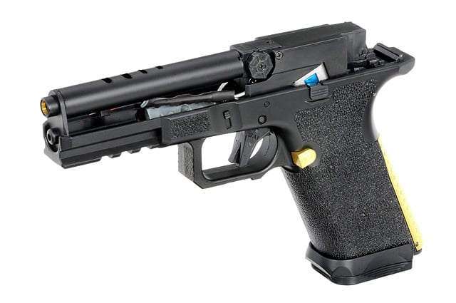 Pistola Elettrica CM.135S Salient Arms di 6MMPROSHOP