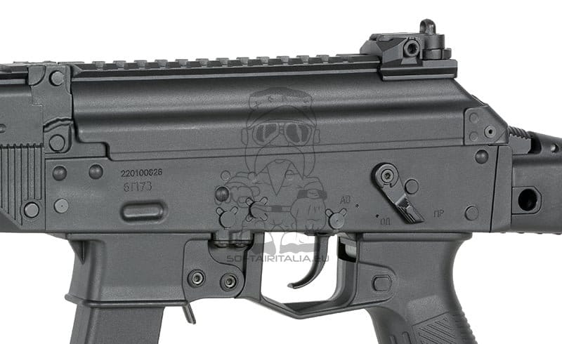 Replica WE06 Submachine Gun di WELL PRO