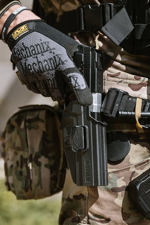 Fondina CM.136 Grach di CYMA