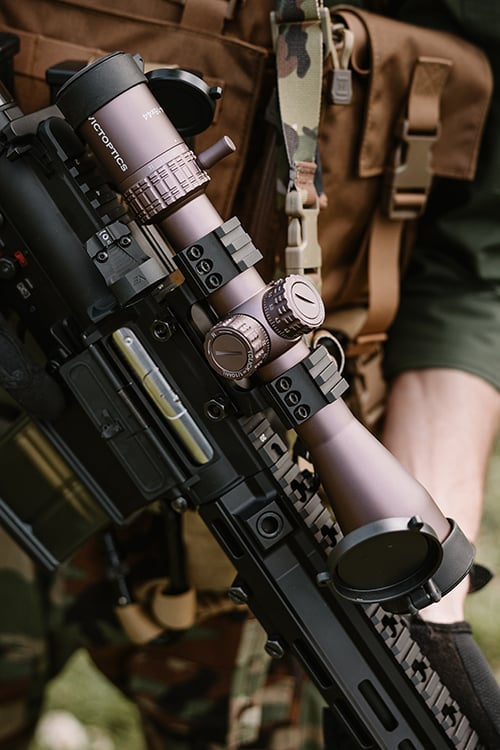 Scope S4 4-16X44 Coyote FDE di VECTOR OPTICS