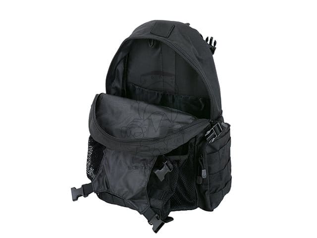 Zaino tattico con tasca per casco - Multicamo di 8FIELDS