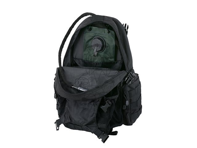 Zaino tattico con tasca per casco - Multicamo di 8FIELDS