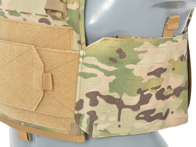 Buckle-Up Laser Cut Plate Carrier di 8FIELDS PREMIUM
