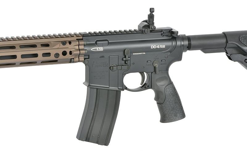 Fucile GBBR DD4 RIII S 16" di EMG