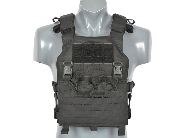 Buckle Up Assault Plate Carrier di 8FIELDS
