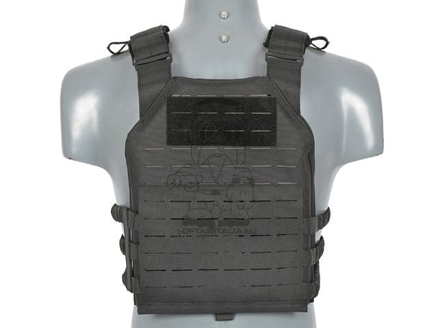 Buckle Up Assault Plate Carrier di 8FIELDS