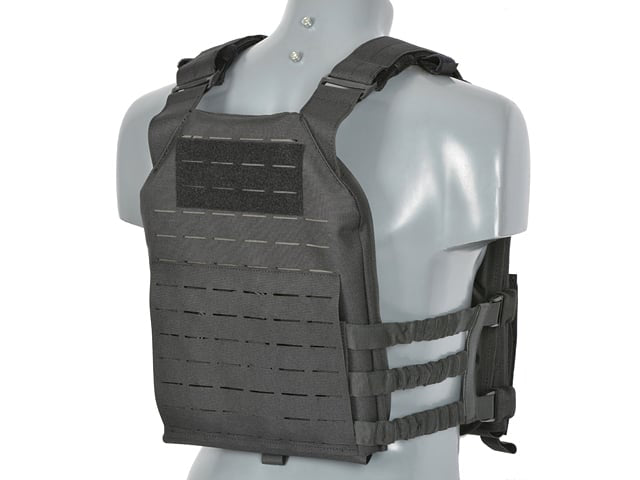 Buckle Up Assault Plate Carrier di 8FIELDS