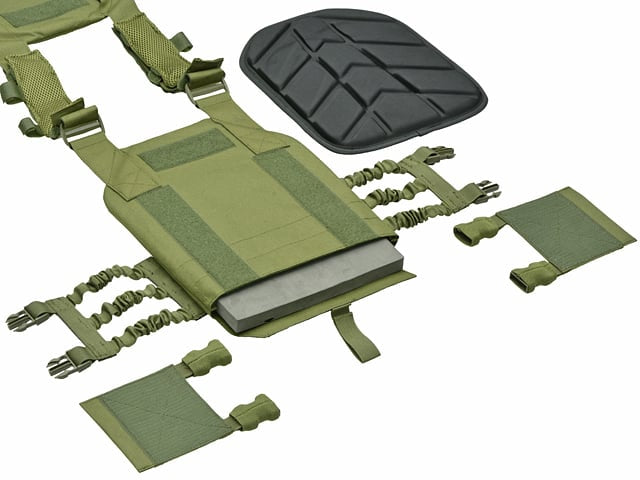 Buckle Up Assault Plate Carrier di 8FIELDS