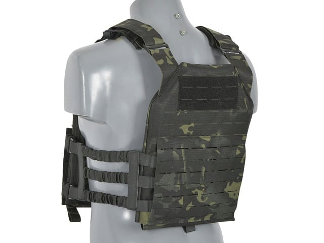 Buckle Up Assault Plate Carrier di 8FIELDS
