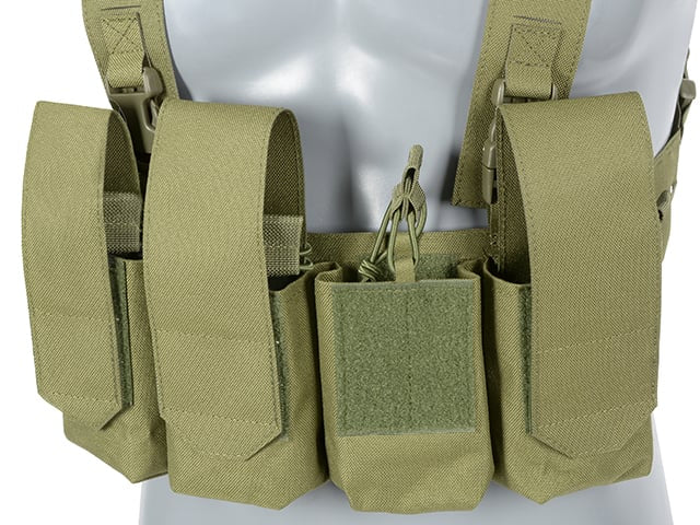 Chest Rig Laser-Cut con Pouches AR/AK di 8FIELDS