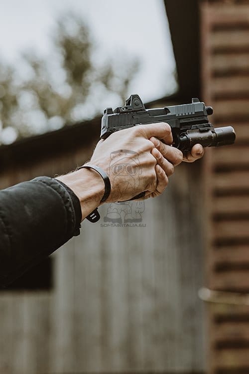 FN 509 GBB Pistol Replica - Black di CYBERGUN