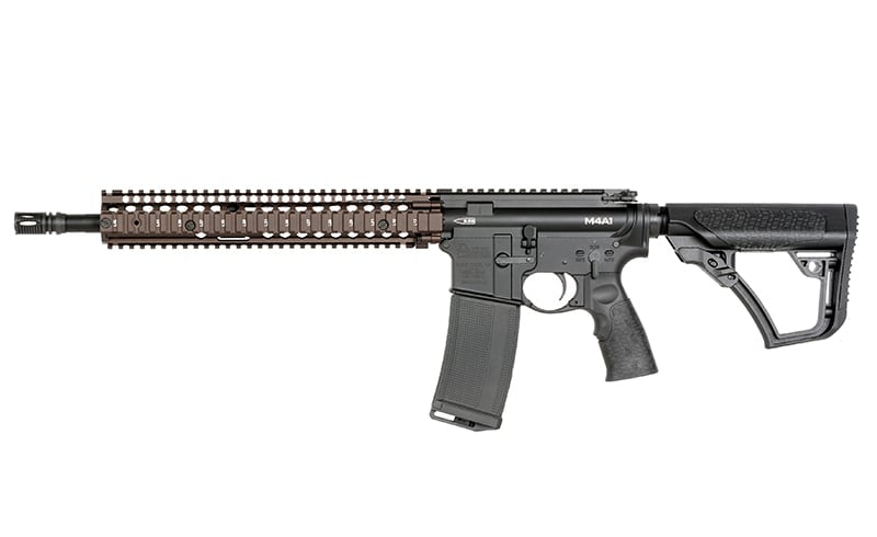 Fucile Airsoft Daniel Defense M4A1 12.5" di EMG