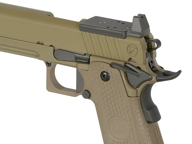 Replica Nighthawk Custom Sand Hawk di RWA