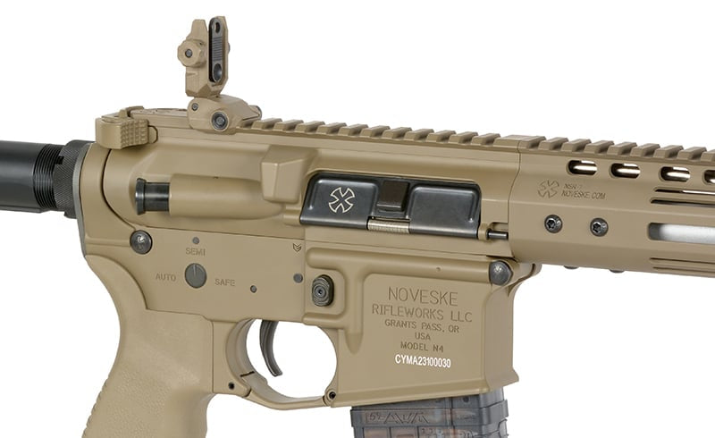 Fucile AEG Noveske 7.5" DIPLOMAT di EMG