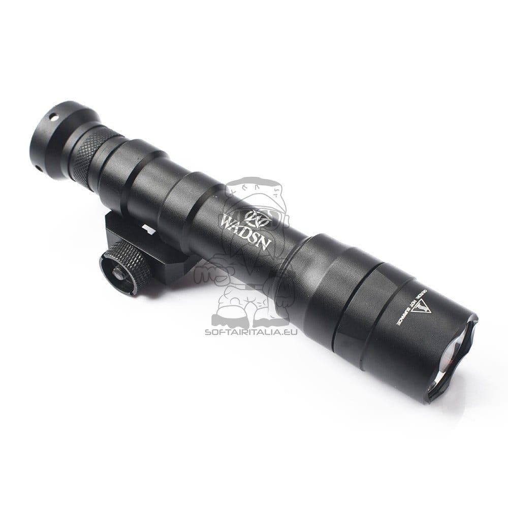 Torcia Tattica LED Dual Fuel Nera di WADSN