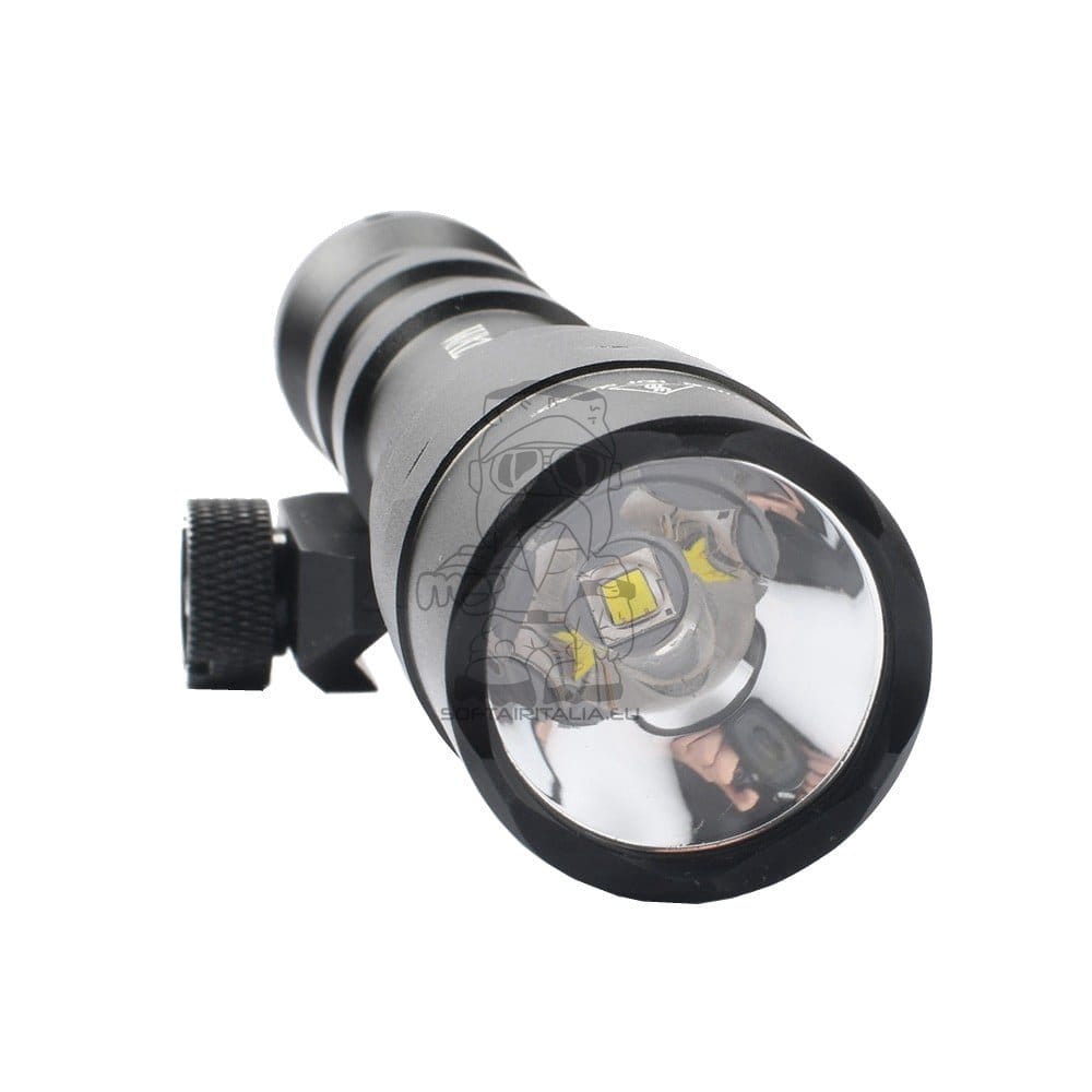 Torcia Tattica LED Dual Fuel Nera di WADSN