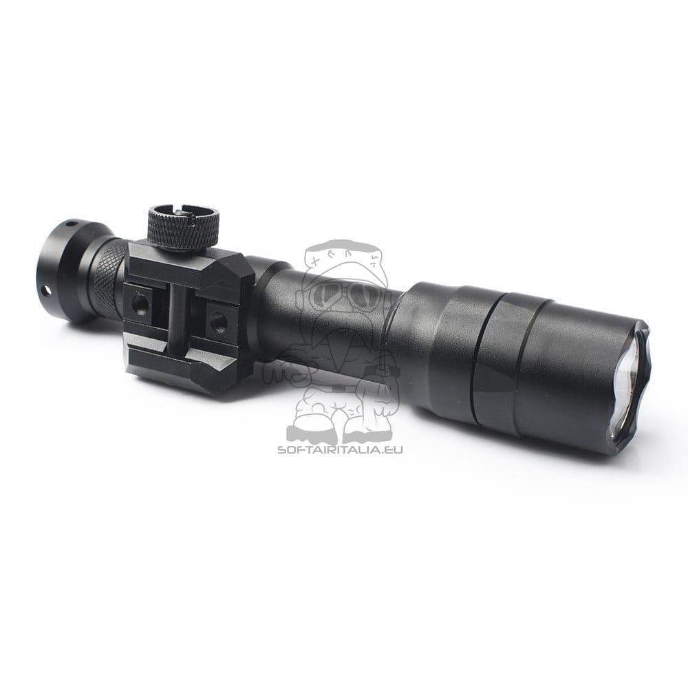 Torcia Tattica LED Dual Fuel Nera di WADSN