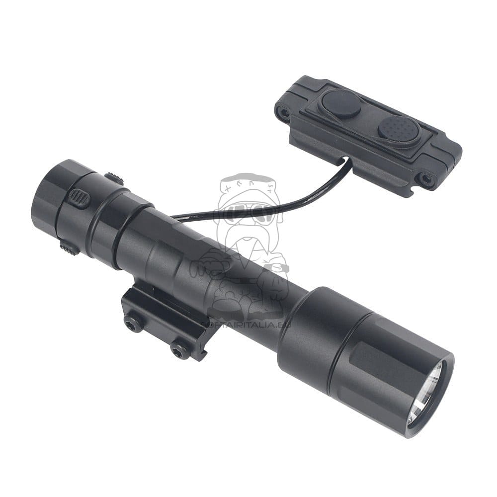 Torcia Tattica LED 1300 Lumens di WADSN