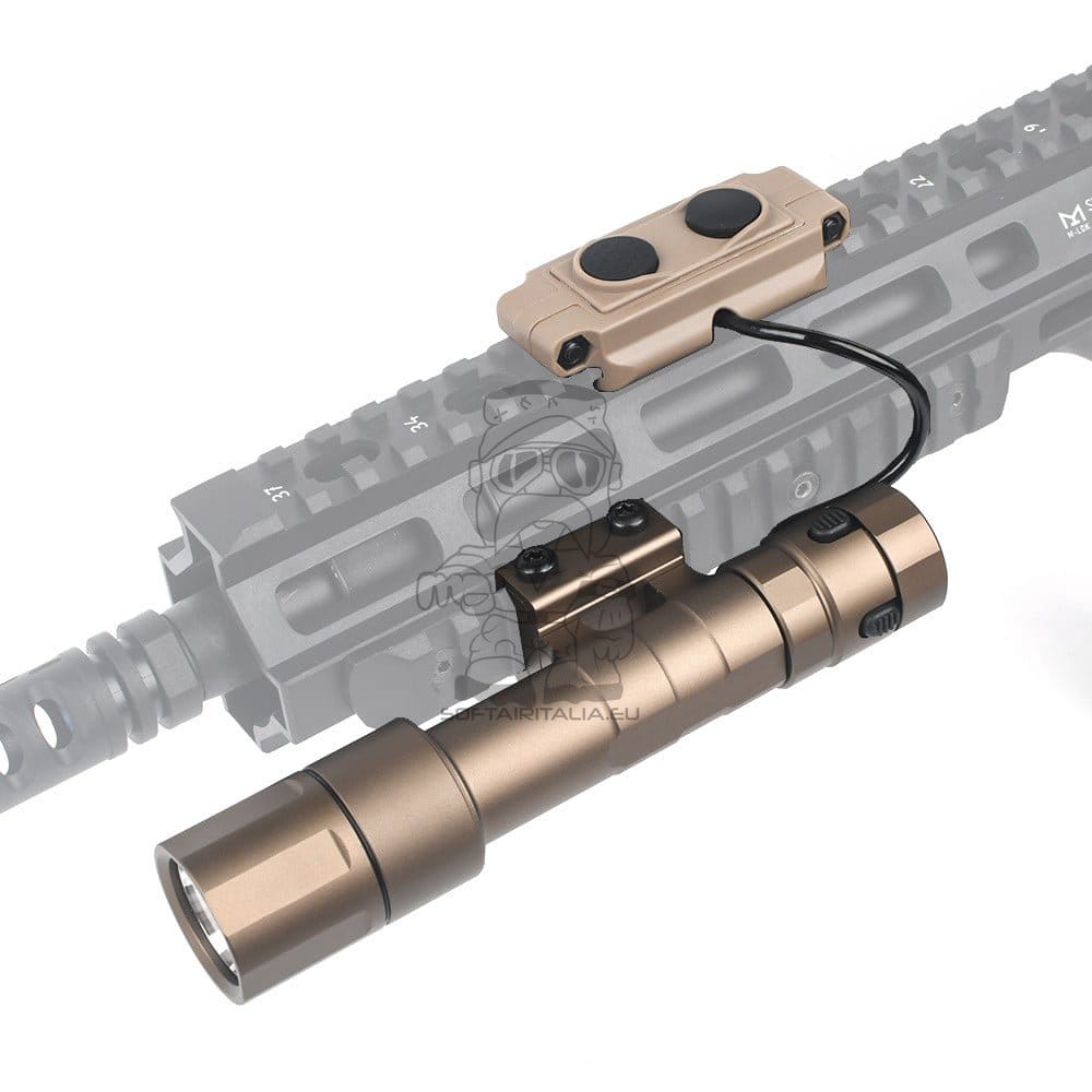 Torcia Tattica LED 1300 Lumens di WADSN