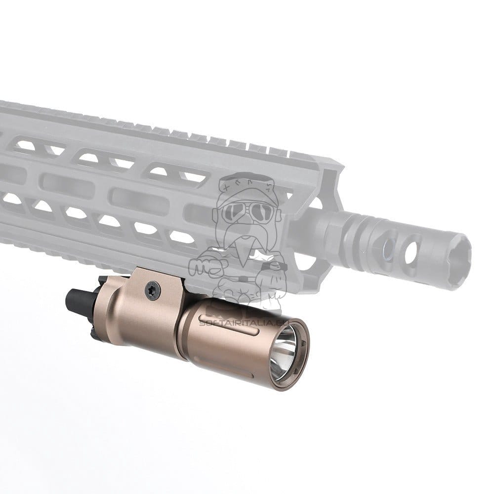 Torcia Tattica LED 1000 Lumens di WADSN