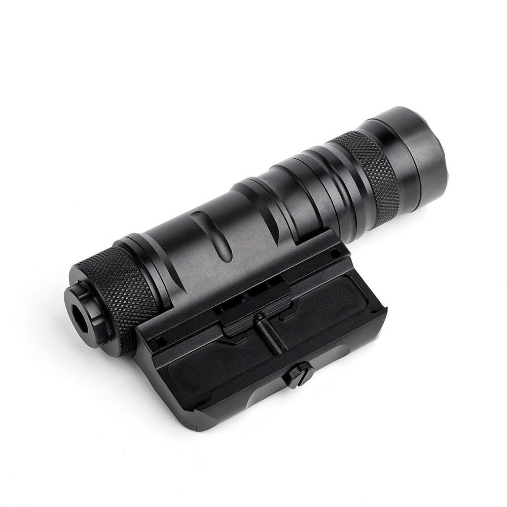 Torcia Tattica LED 1500 Lumens di WADSN